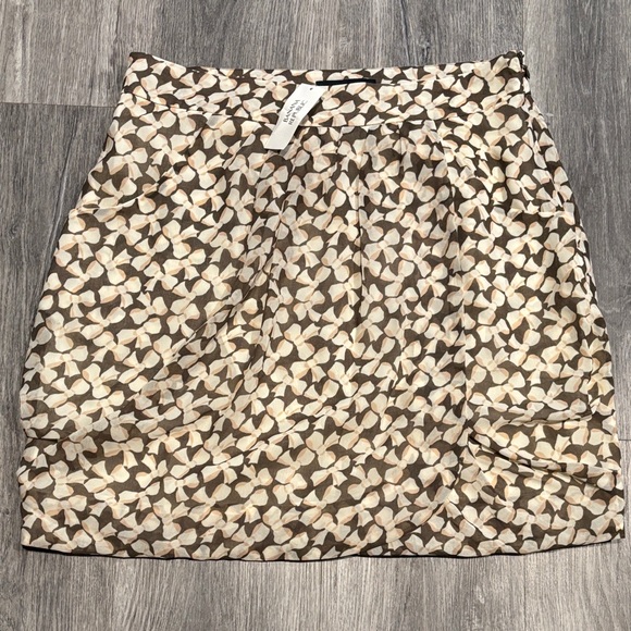 Banana Republic Dresses & Skirts - Banana republic Floral Patterned Women's Skirt Size 10